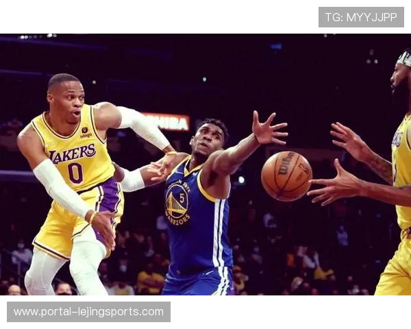 三分球占比持续上升 长篮板增多推动快攻战术革新