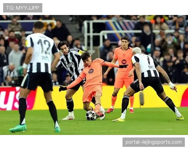 巴萨奥尔莫成攻防两端明显短板 全场12次身体对抗仅成功4次